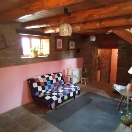 La Borda De Allue شقة